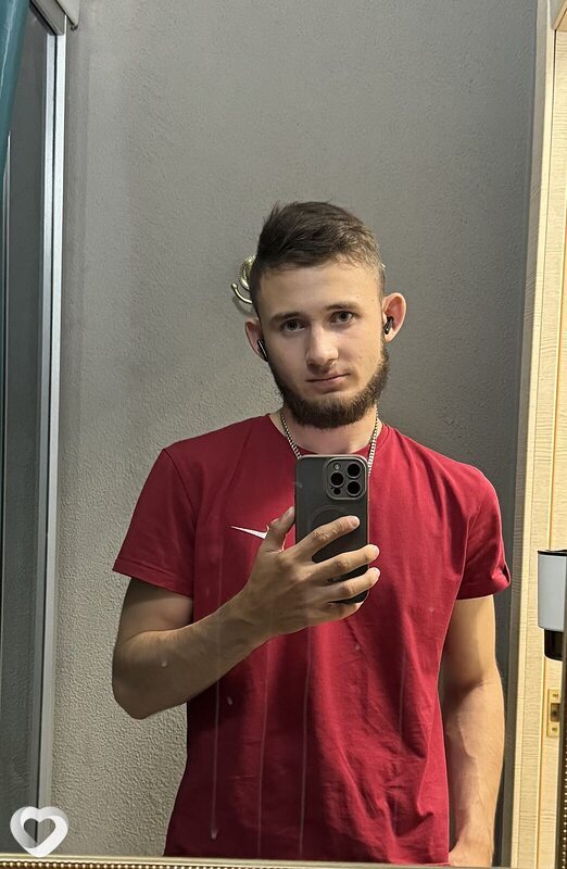 Андрей, 25, Донецке — анкета №2675415