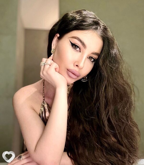 Карина, 26, Бишкек — анкета №2676002