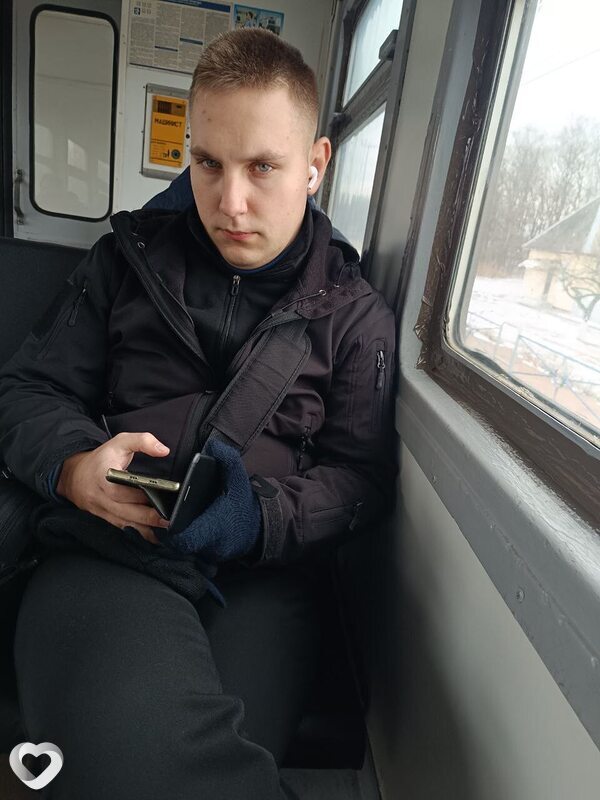 Андрей, 24, Речице — анкета №2675934