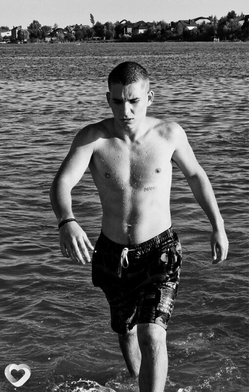 Димон, 26, Ростове-на-Дону — анкета №2676362