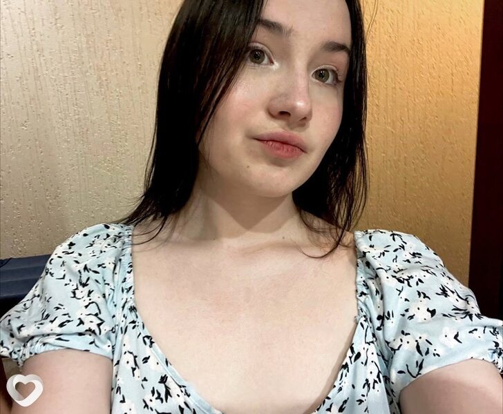 Настя, 20, Орёл — анкета №2677007
