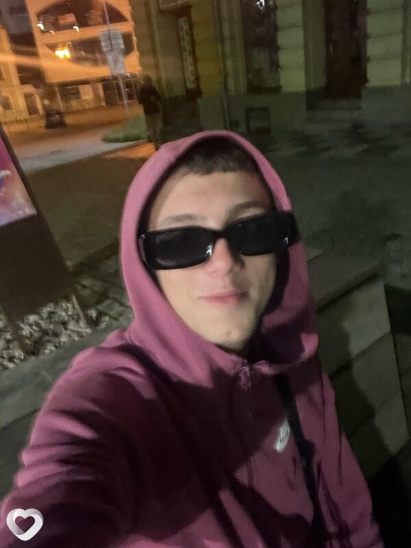 Nazar, 20, Николаеве — анкета №2676732