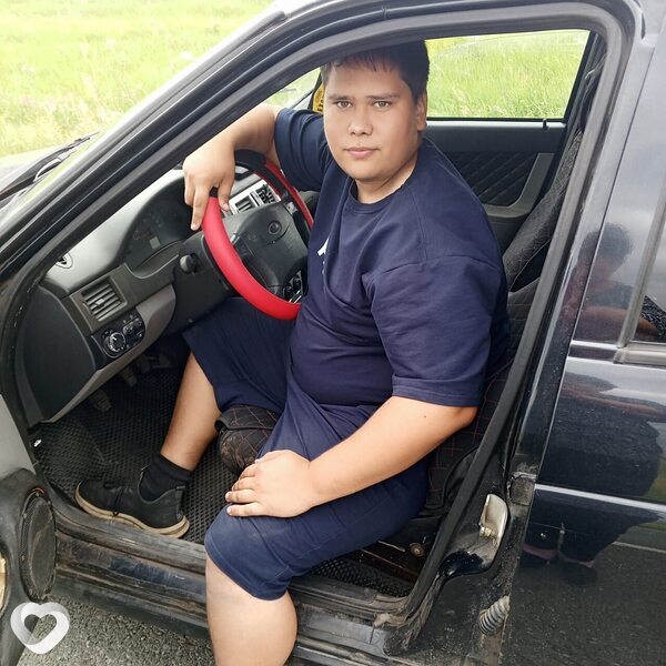 Эмиль, 21, Сызрани — анкета №2677455