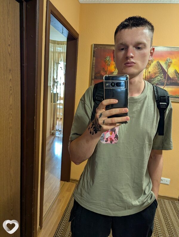 Анатолий, 23, Минске — анкета №2678173