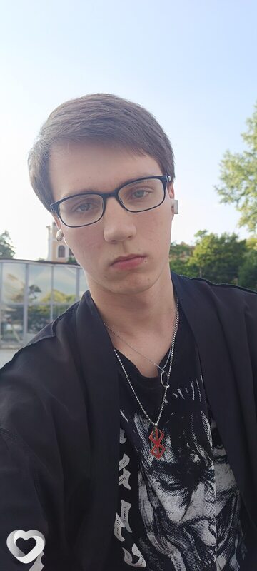 Кирилл, 21, Ессентуках — анкета №2678012