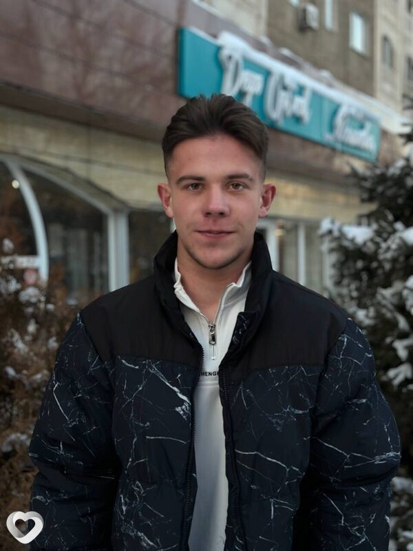 Виктор, 19, Алматы — анкета №2678073