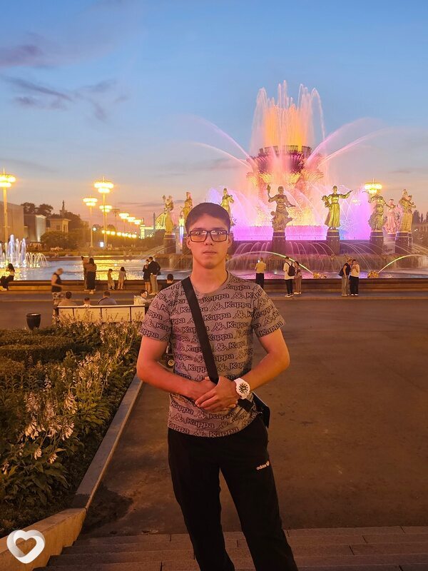 Руся, 22, Москве — анкета №2678443