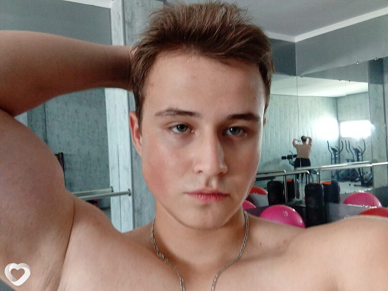 Саша, 20, Ташкент — анкета №2678650