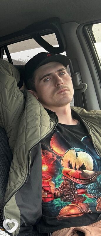 Алксей, 27, Владивостоке — анкета №2679075