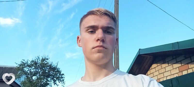 Глеб, 20, Минске — анкета №2678819
