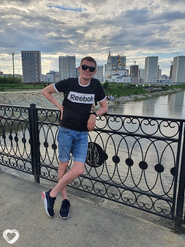 Денис, 37, Екатеринбурге — анкета №2679086