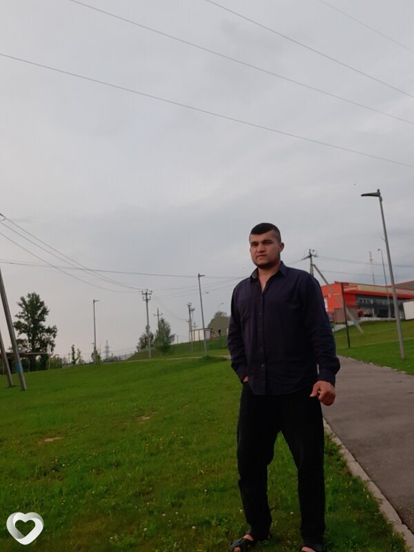 Толя, 29, Москве — анкета №2679750