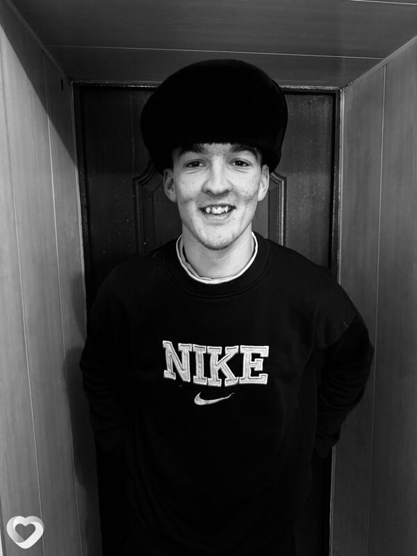 Влад, 21, Барнауле — анкета №2679648