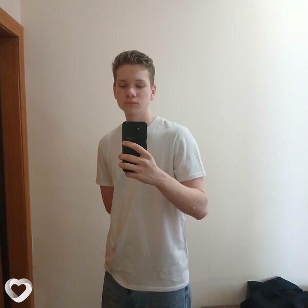 Тимофей, 18, Сургуте — анкета №2679903