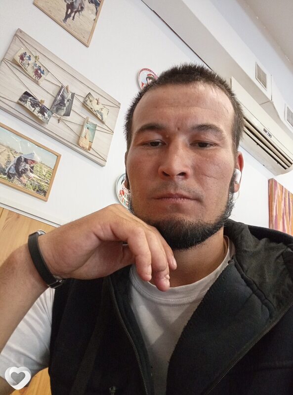 Одилбек Сабиров, 29, Лесосибирске — анкета №2680148