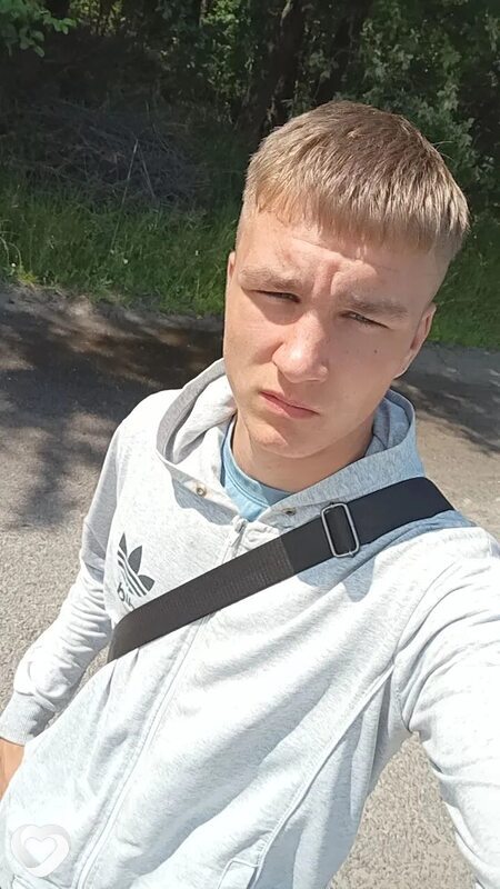 Renat, 19, Мозыре — анкета №2681700
