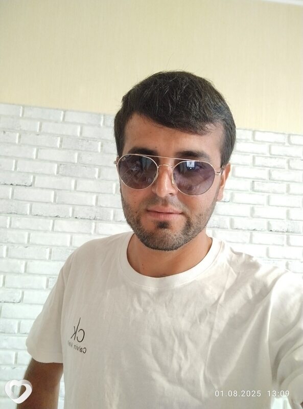 Лев, 28, Москве — анкета №2681372