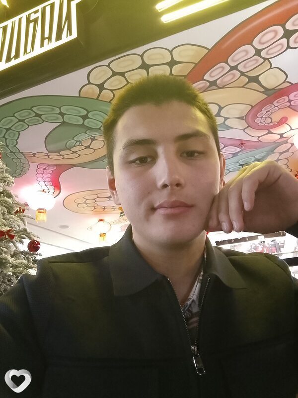 Александр, 21, Симферополе — анкета №2681384