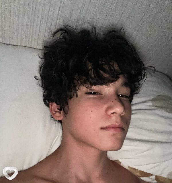 Андрей, 19, Санкт-Петербурге — анкета №2681326