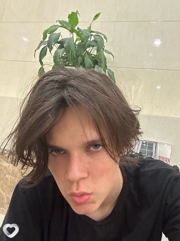 Кирилл, 19, Екатеринбурге — анкета №2682140