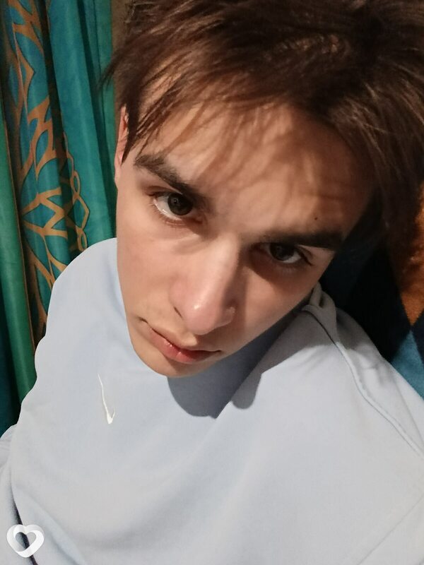 Максим, 21, Воронеже — анкета №2682733