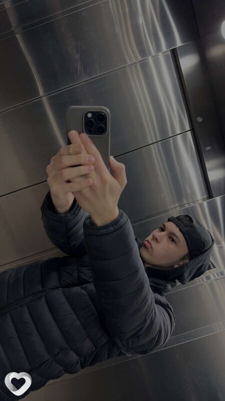 Iskandar, 19, Москве — анкета №2682476