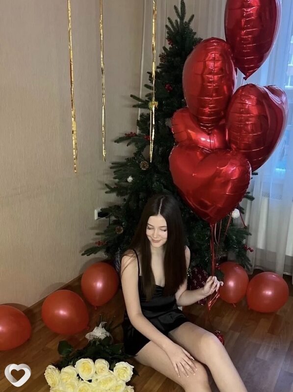 Алина, 19, Новосибирске — анкета №2685183