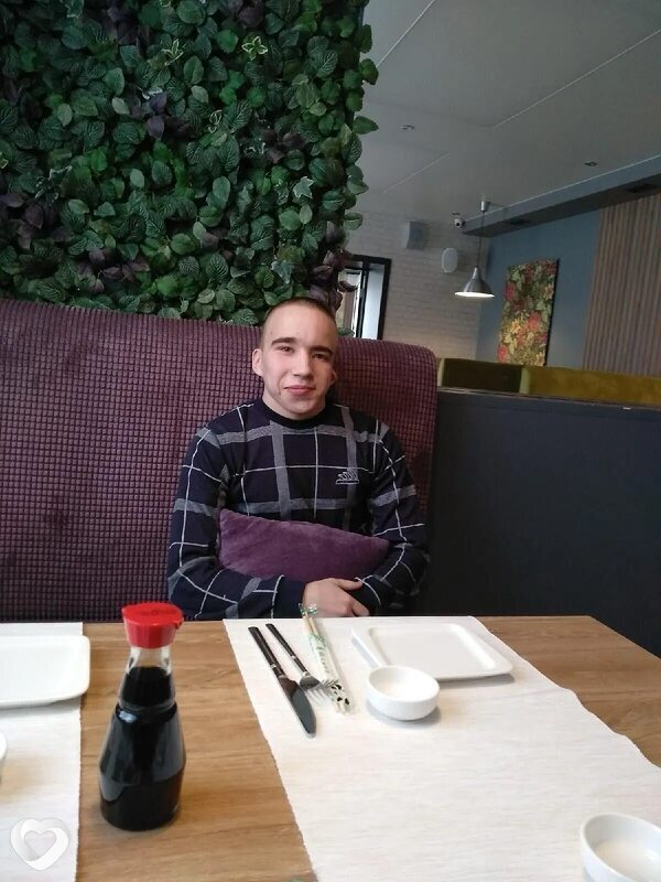 Виктор, 24, Прокопьевске — анкета №2685492