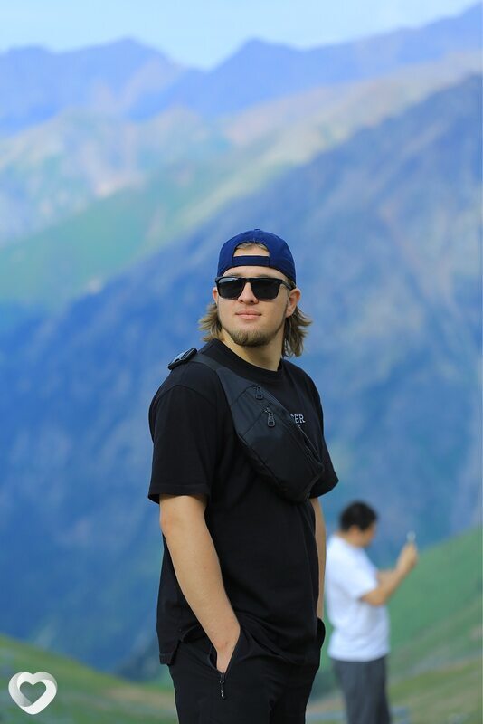 Viktor, 23, Ачинске — анкета №2685621