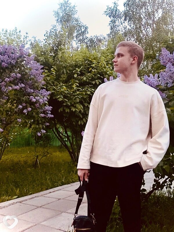 Иван, 22, Москве — анкета №2686076