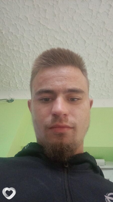 Виталя, 23, Донецке — анкета №2685941