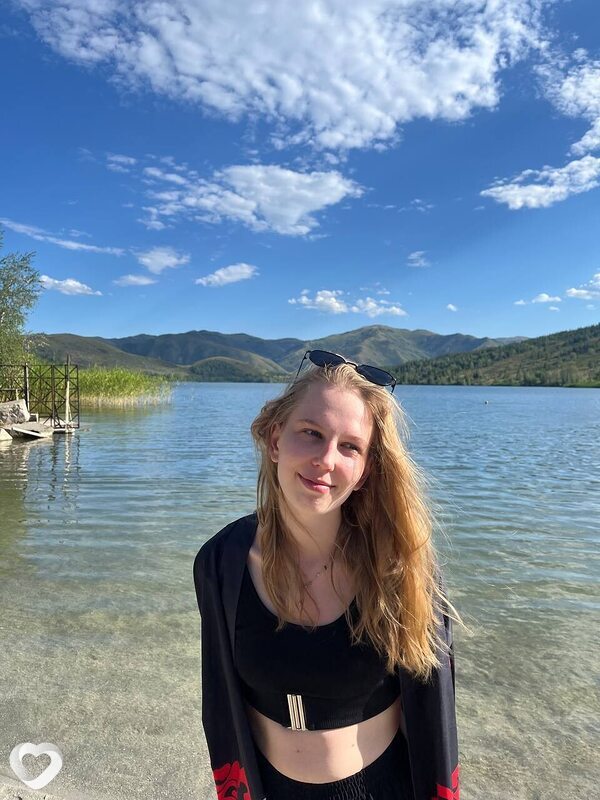 Екатерина, 22, Усть-Каменогорск — анкета №2686222
