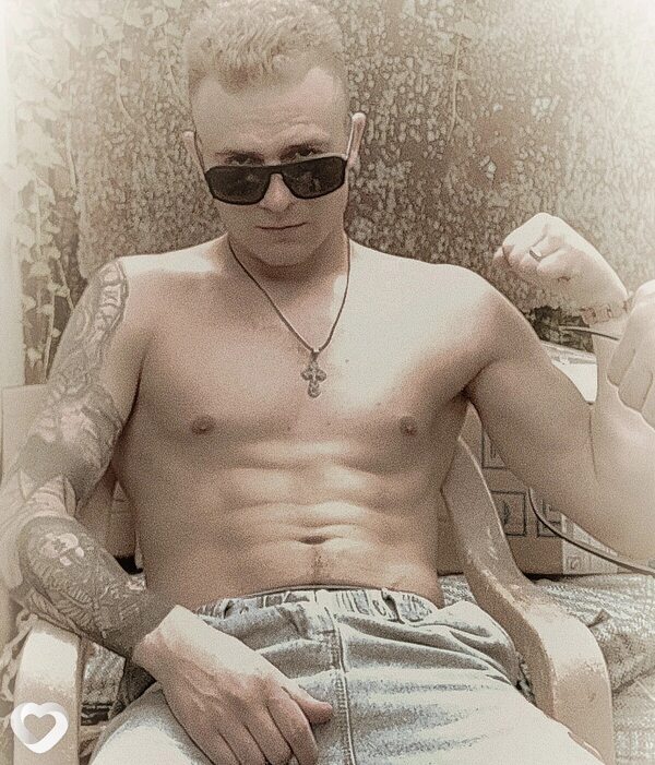 Иван, 27, Азове — анкета №2686463
