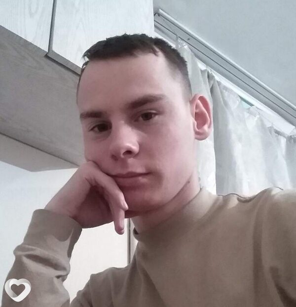Арсений, 27, Томске — анкета №2686431