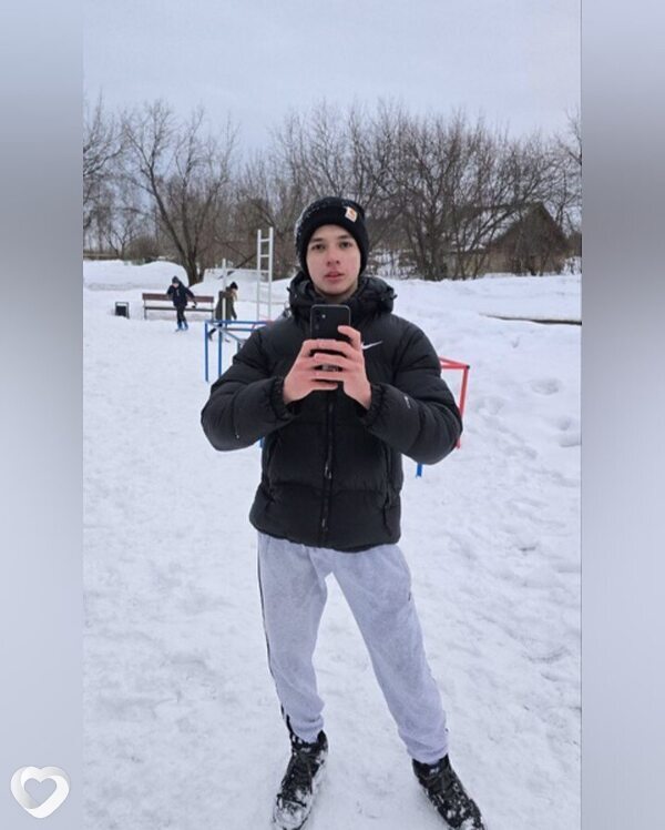 Кирилл, 26, Екатеринбурге — анкета №2686717