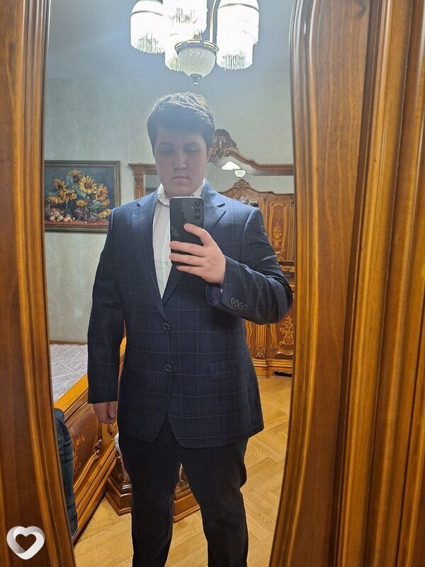 Иван, 20, Москве — анкета №2687546
