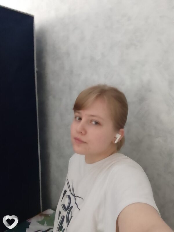 Аня, 23, Омске — анкета №2687348