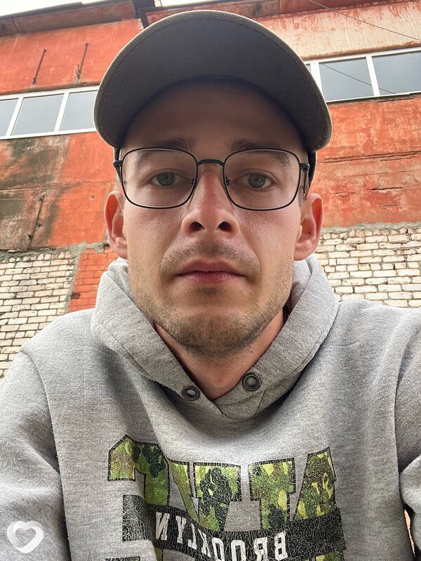 Максим, 27, Курске — анкета №2687370