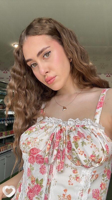Елизавета, 20, Артеме — анкета №2687442