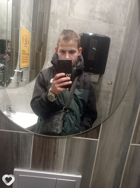Александр, 20, Новосибирске — анкета №2688089