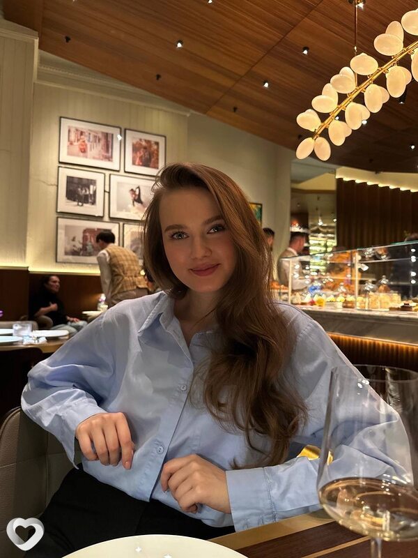 Даша, 21, Москве — анкета №2688160
