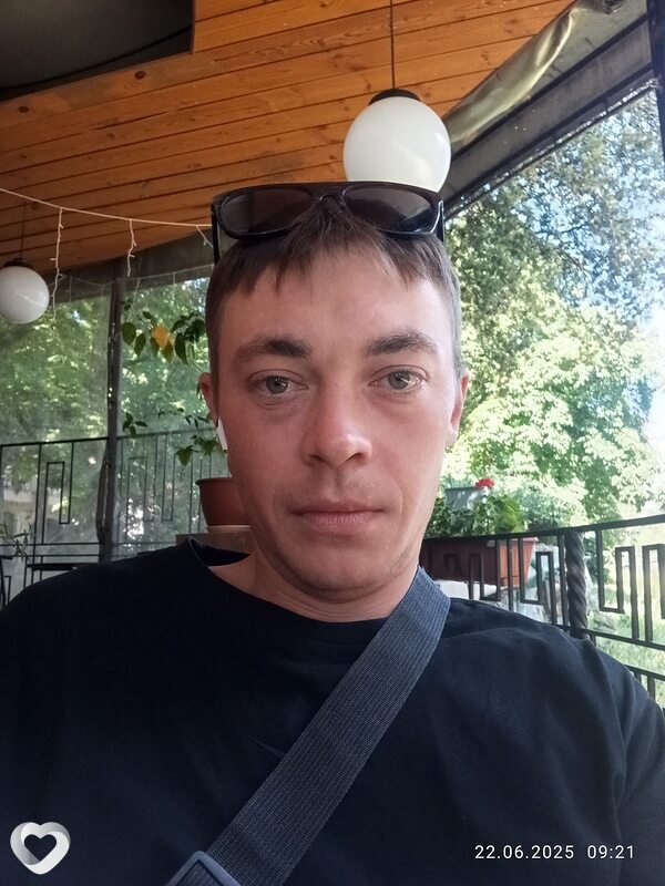 Михаил, 32, Ялте — анкета №2688228