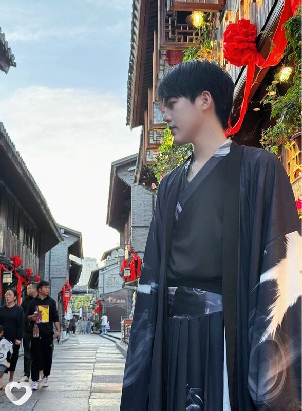 T Ongtong, 24, Казани — анкета №2689338