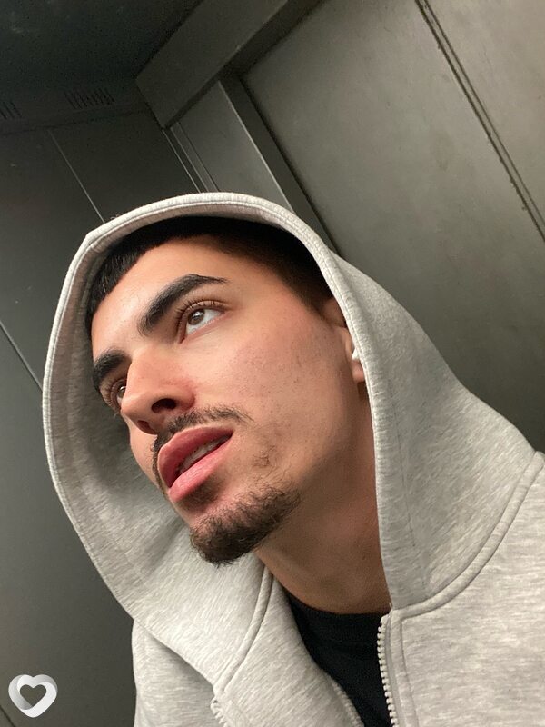 Родион, 23, Москве — анкета №2689861