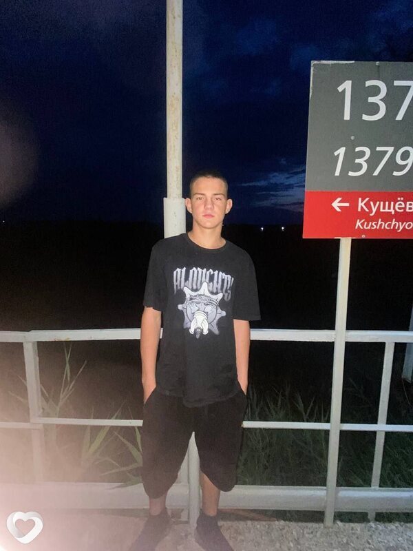 Илья, 19, Чехове — анкета №2689951