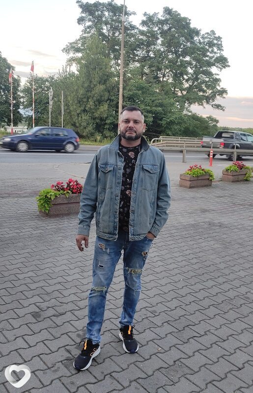 Maksym, Вышков