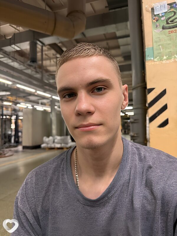 Артем, 22, Светлогорске — анкета №2691229