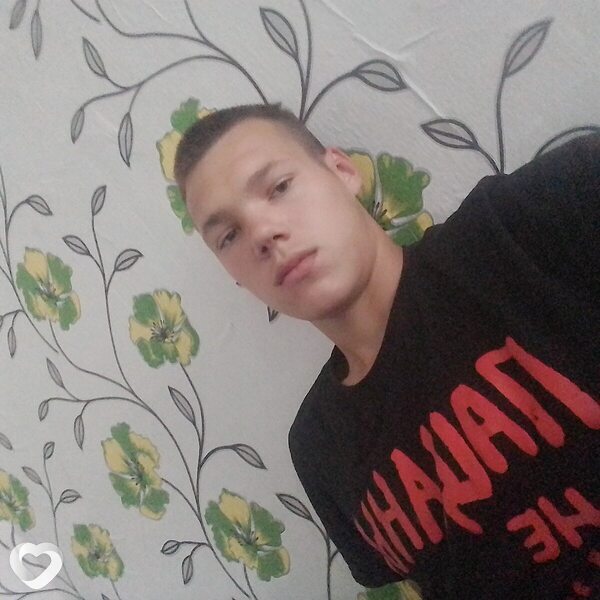 Александр, 19, Абакане — анкета №2691262