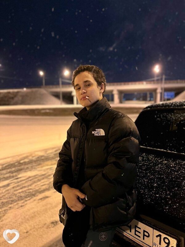 Макс, 21, Москве — анкета №2692055