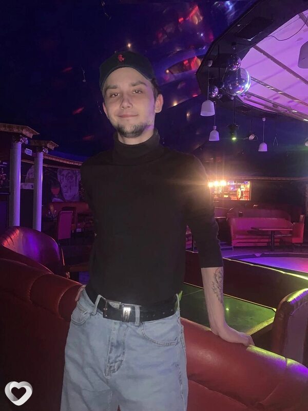 Даня, 23, Екатеринбурге — анкета №2692902